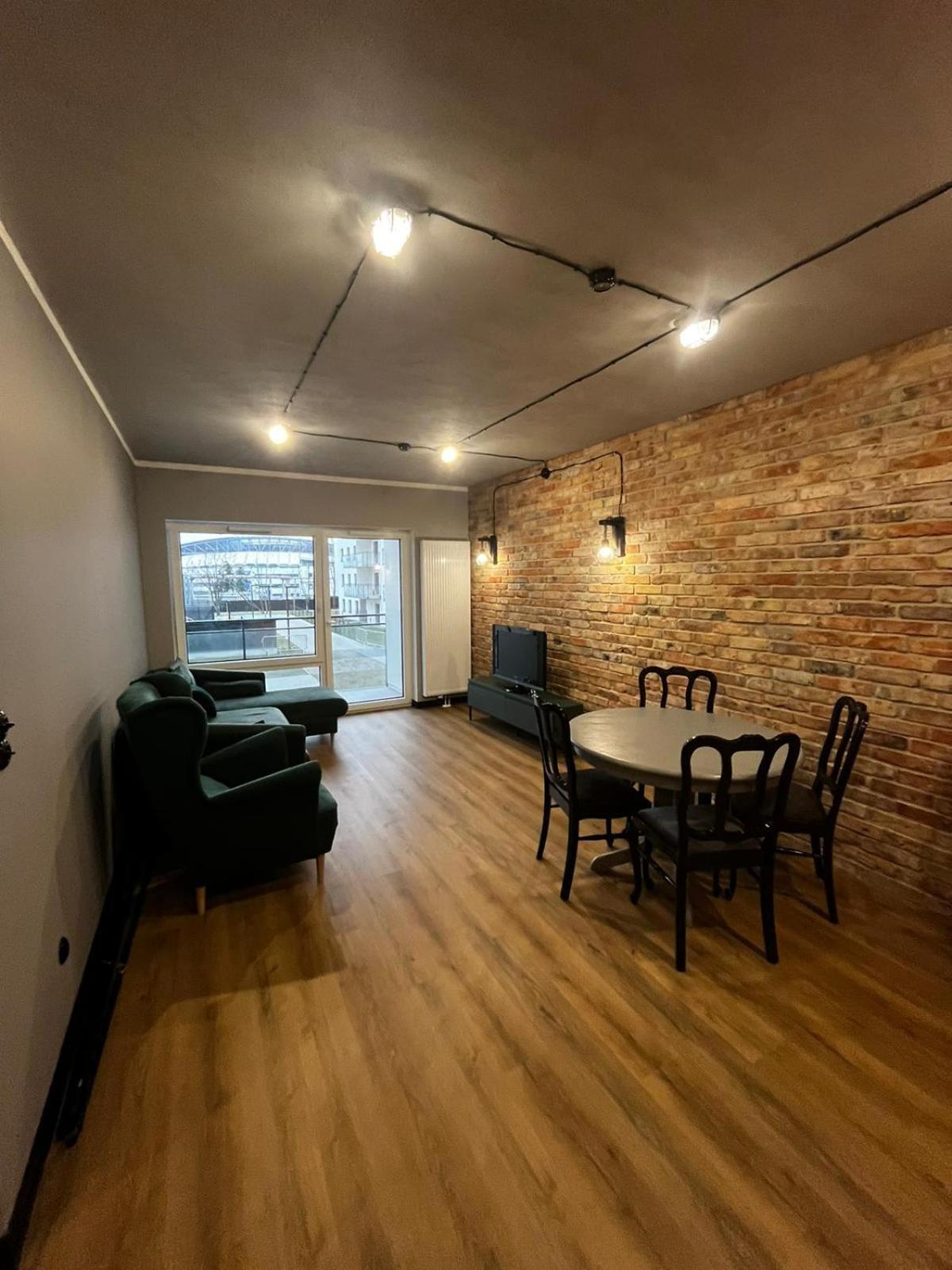 Apartament Z Widokiem Na Stadion Styl Industrialny Jedyny Taki Check In 24 H 포즈난 외부 사진